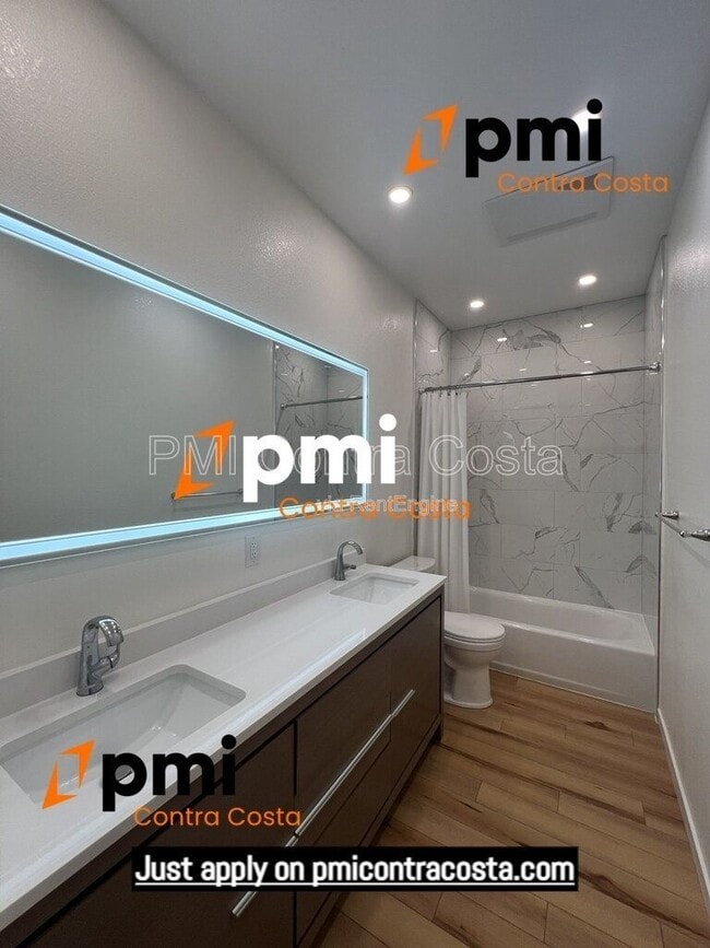 Building Photo - 1173 Las Juntas Way