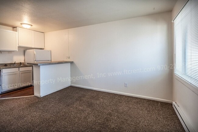 Building Photo - 500 Laporte Ave