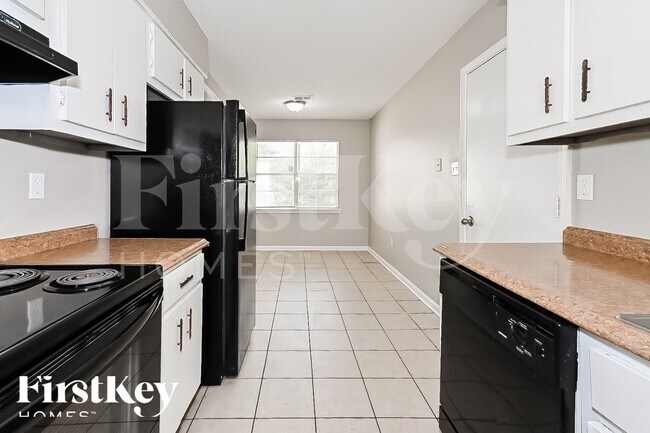 Building Photo - 6702 Valley Park Dr