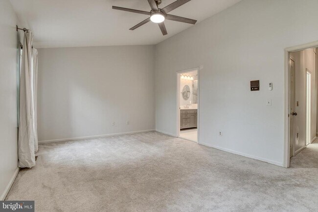 Building Photo - 112 Gretna Green Ct