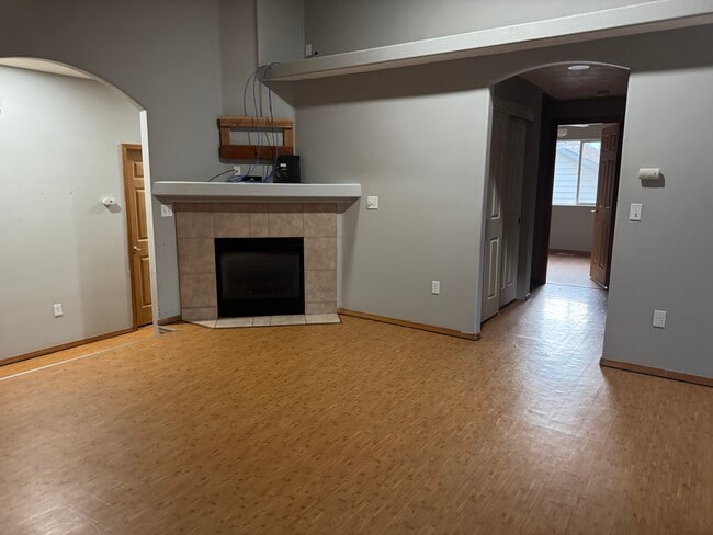 Building Photo - 37513 Goldenrain St