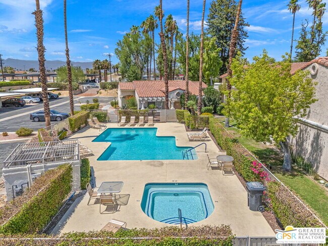 Building Photo - 505 S Farrell Dr