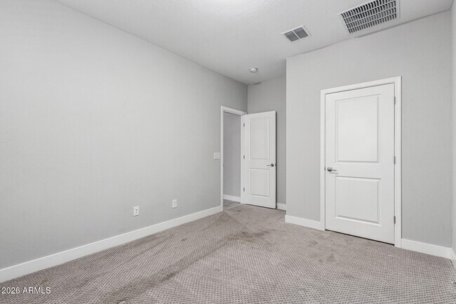 Building Photo - 10954 W Melvin St