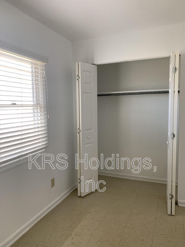 Building Photo - 342 Pelican St