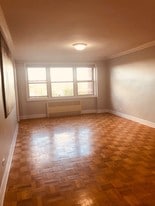 Building Photo - 69-45 108th St