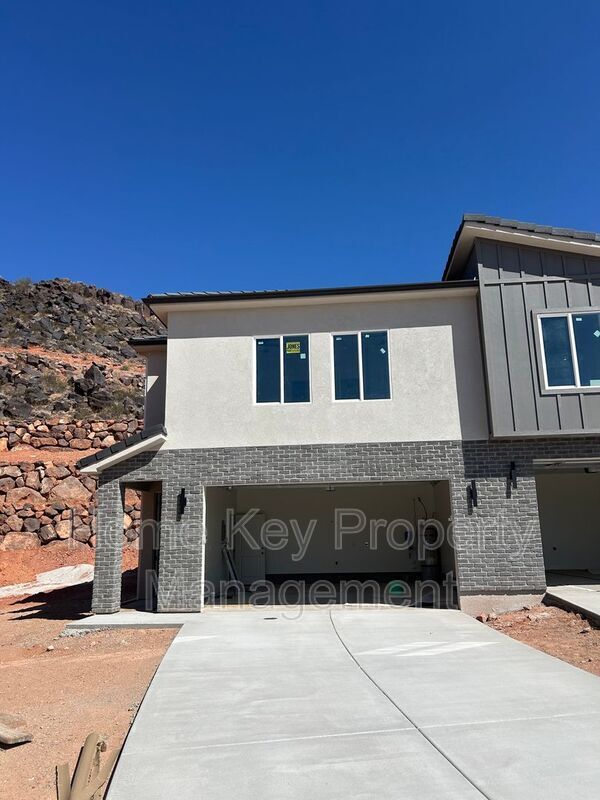 Building Photo - 1549 Mead Ln