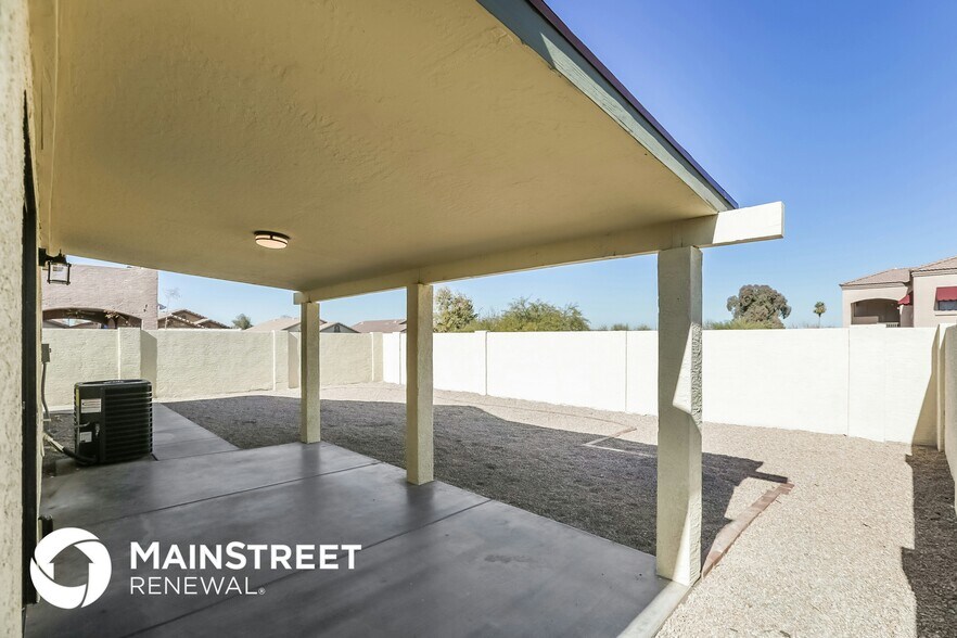 Building Photo - 1016 W Lydia Ln