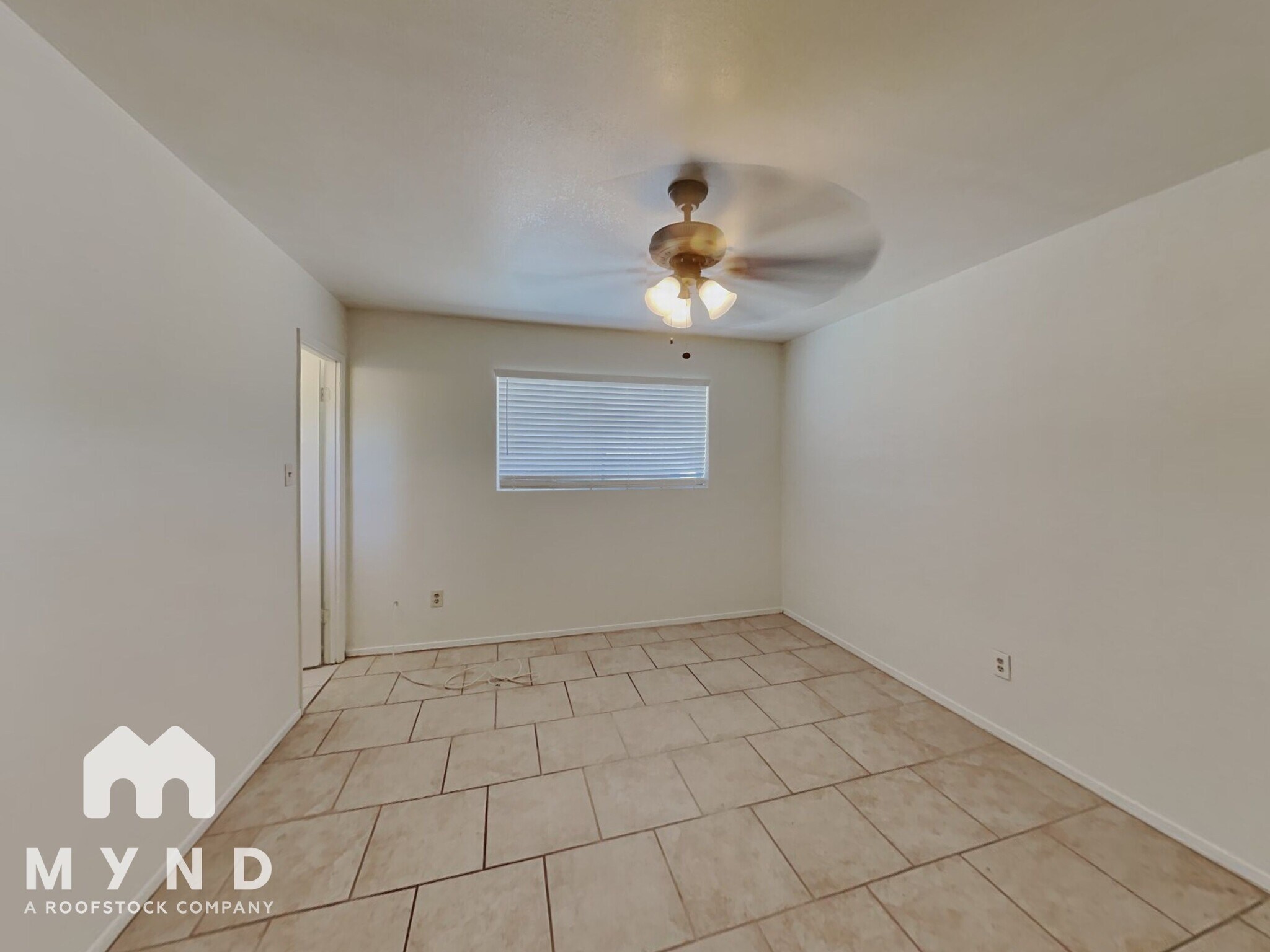 Building Photo - 5619 N 61st Cir