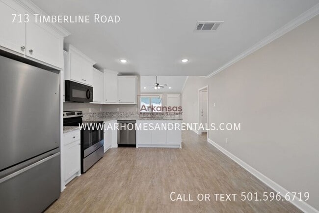 Building Photo - 713 Timberline Rd