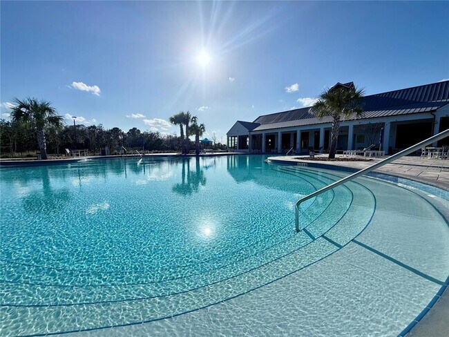 Building Photo - 2731 House Finch Rd