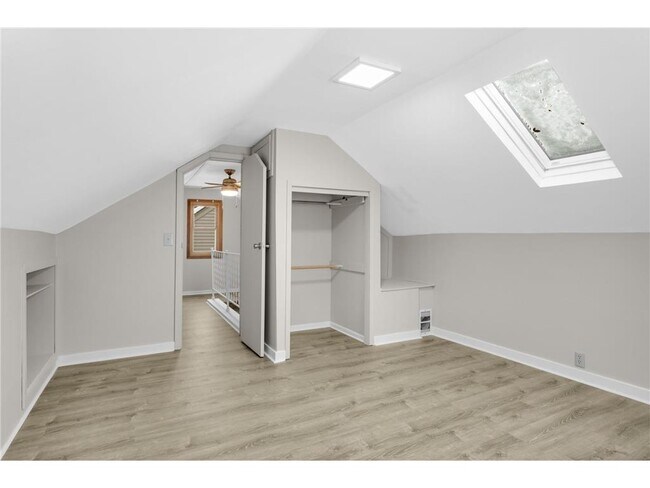 Building Photo - 3744 Perry Ave N