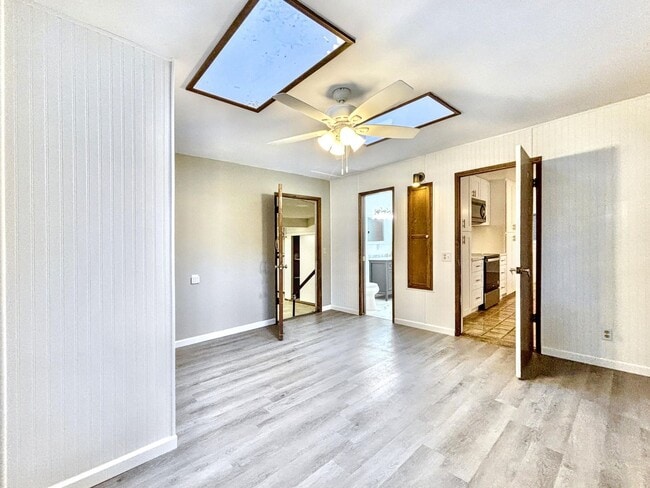 Building Photo - 3 Bed & 2.5 Bath House in Fallbrook, CA / ...