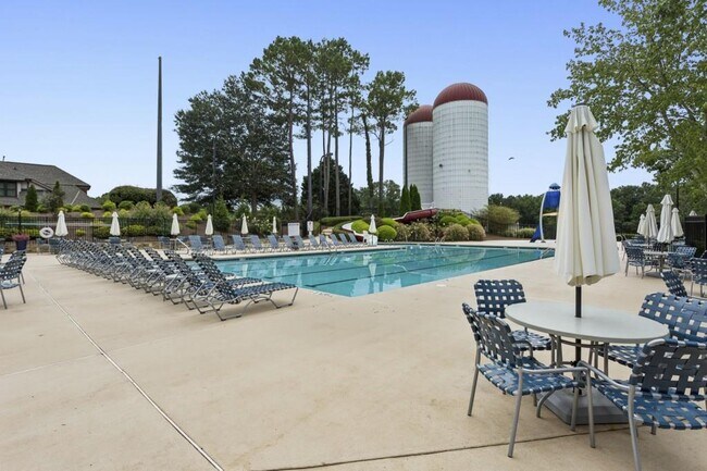 Building Photo - 5032 Hickory Hills Dr