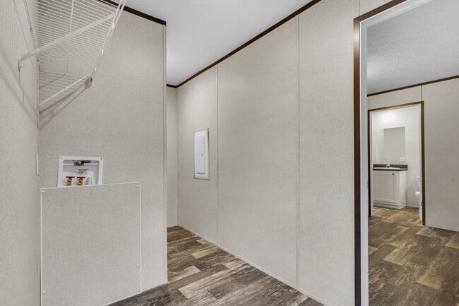 Building Photo - 108 Gladewood Cir