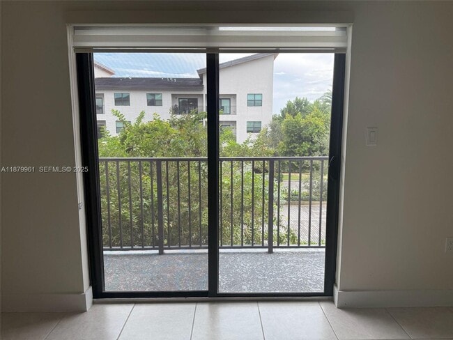 Building Photo - 7905 NW 104th Ave