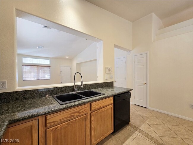 Building Photo - 9726 Tomorrow Ct
