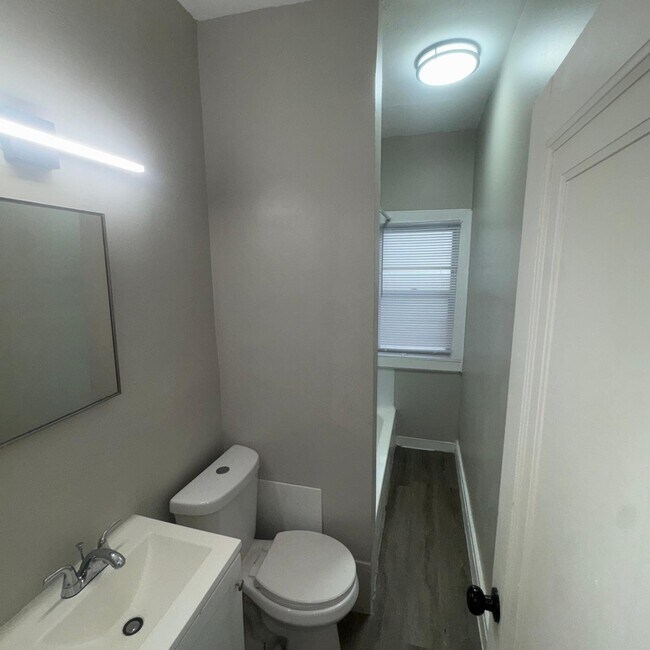 Building Photo - 234 E 156th St