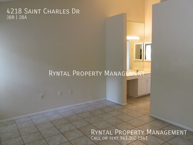 Building Photo - 4218 St Charles Dr