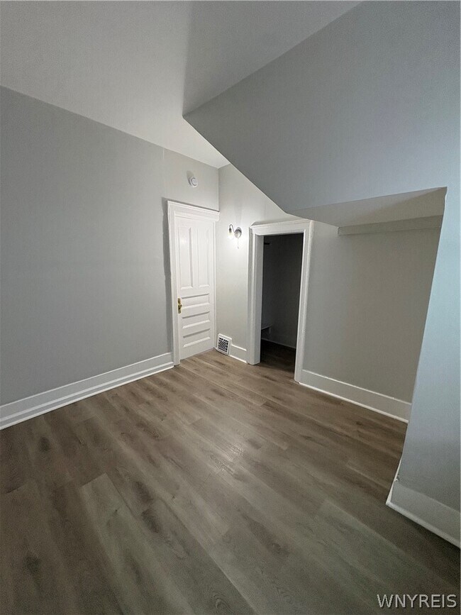 Building Photo - 155 Lafayette Ave