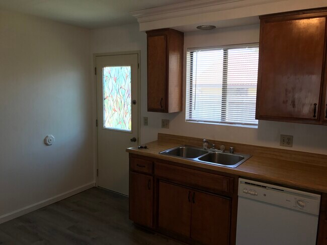 Door to backyard - 21036 Santa Barbara Dr