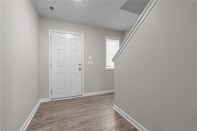 Building Photo - 205 Abercorn Wy