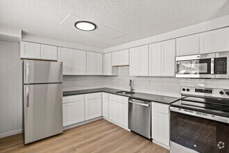 Building Photo - 1 Bed/1 Bath RENOVATED Camillus Apartments...