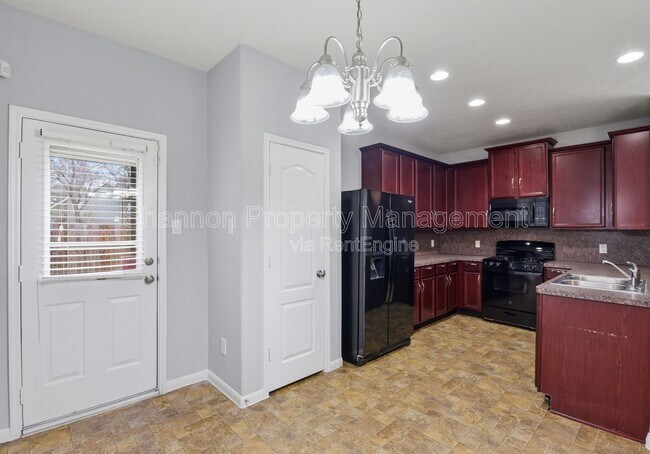 Building Photo - 17142 Amarose Dr