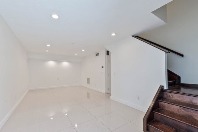 Primary Photo - 4576 SW 139th Ct