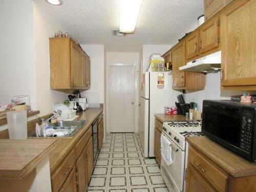 Building Photo - 12323 Alderbrook Dr