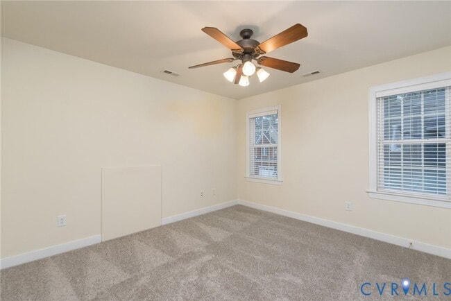 Building Photo - 11412 Pinedale Dr