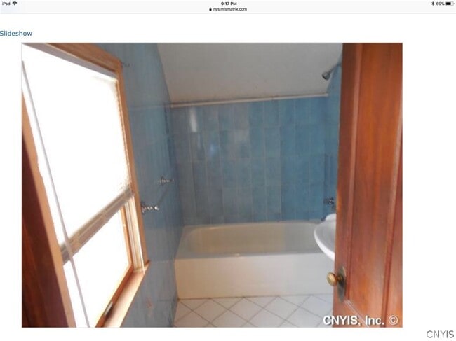 Building Photo - 210 Lincoln Park Dr