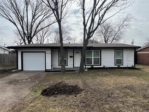 Building Photo - 2688 Hearthstone Dr