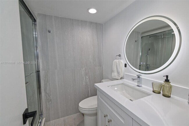 Building Photo - 5838 SW 74th Terrace