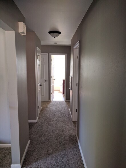 Building Photo - 6423 Powell Pl