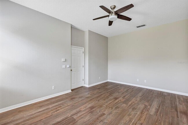 Building Photo - 1816 Cherry Ridge Dr