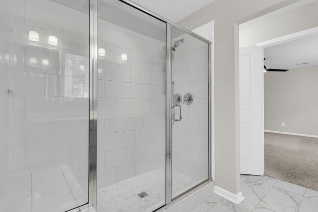 Building Photo - 1624 Shady Pine Rd