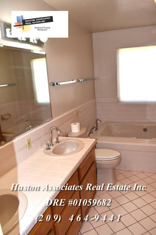 Building Photo - 141 W Sonoma Ave