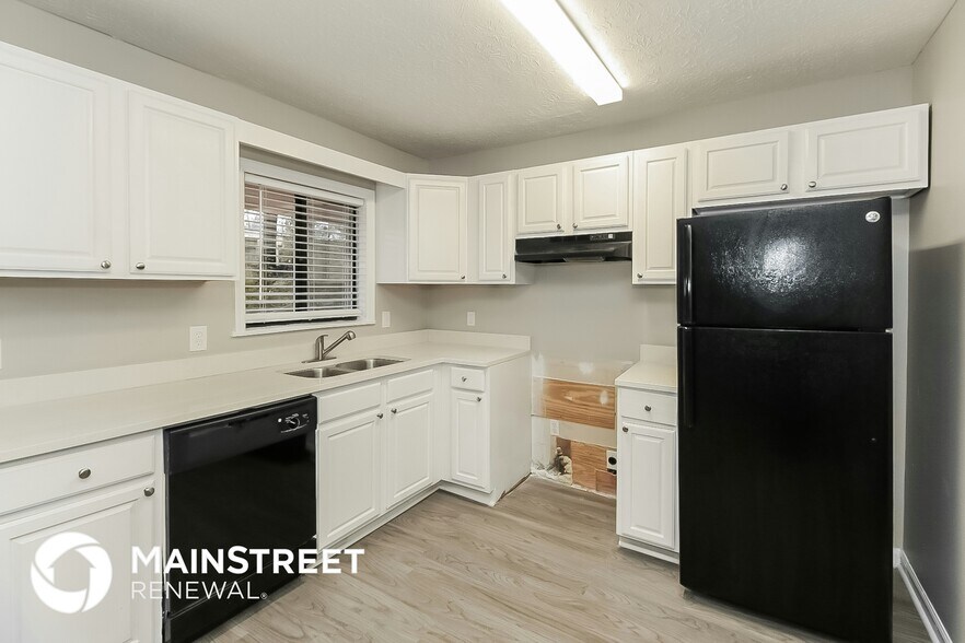 Building Photo - 145 Highland Dr