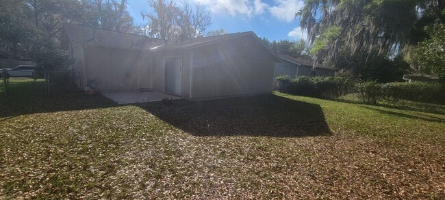 Building Photo - 2/1.5 Pine Meadows Home