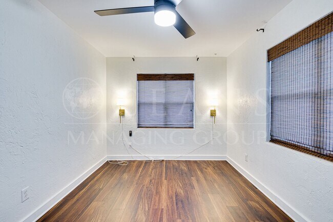 Building Photo - Historic GEM! – The First Female-Built Home in Holly Hill