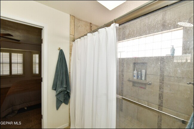 Building Photo - 1857 Ralph Janes Pl