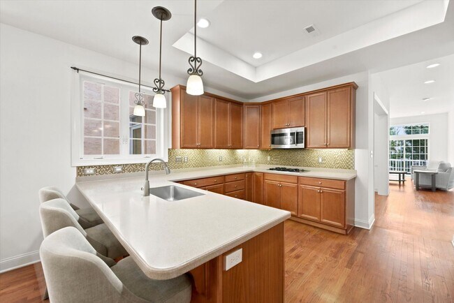 Building Photo - Luxury Furnished Townhome with Over 3,700 Sq Ft in West Chester School District
