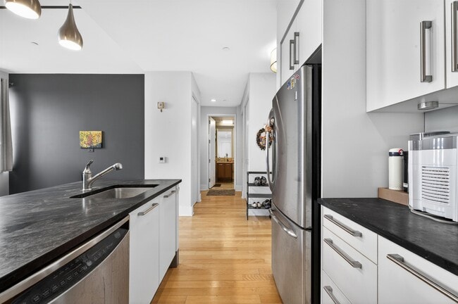 Building Photo - 4 Beacon Way