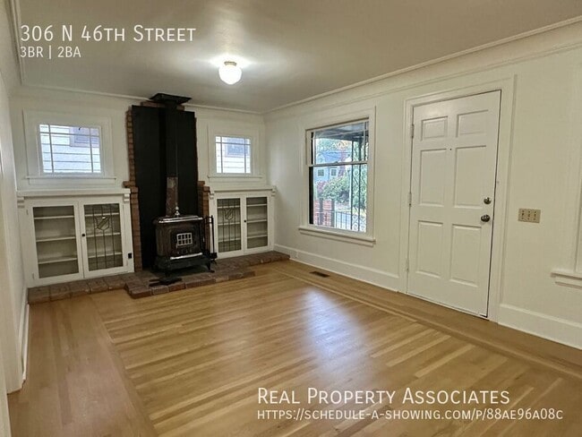 Building Photo - 306 N 46th St