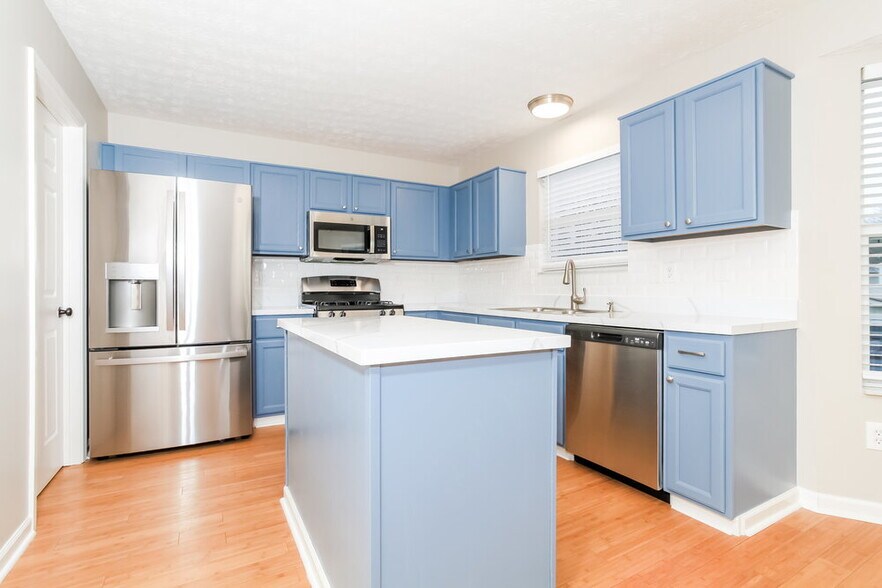 Building Photo - 6682 Warriner Way