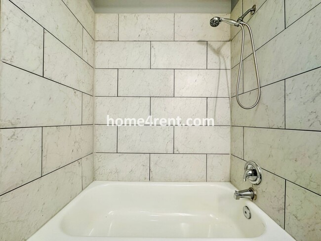 Building Photo - 8102 W 144th Pl