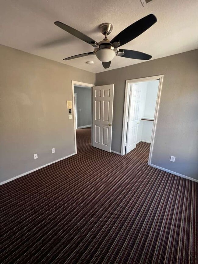 Building Photo - Must see 2 story 4 bed/3 bath home in the heart of SUMMERLIN