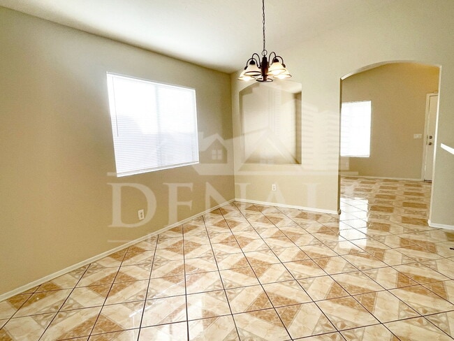 Building Photo - 8930 W Catalina Dr