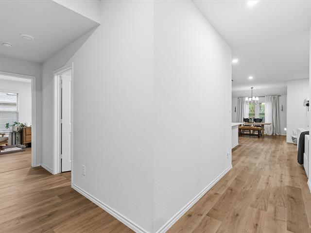 Building Photo - 11120 E Chase Ln