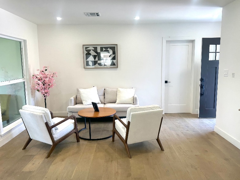 Building Photo - 16913 Covello St